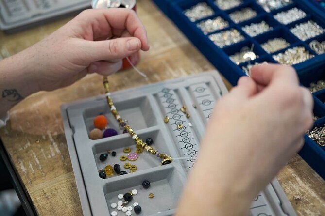 Manufacturing of Customizable Bracelets in Paris - Who Should Consider This Experience?