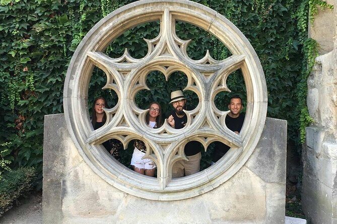 Marais District 2-Hour Private Walking Tour in Paris - Key Points