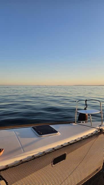 Marbella: Catamaran Sunset Cruise with Snacks and Drinks - Key Points