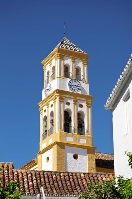Marbella: Express Walk with a Local in 60 minutes - FAQs