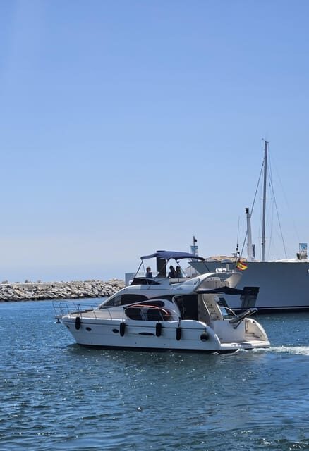 Marbella: Private Cruise in Yacht - Marbella: Private Cruise in Yacht – An Authentic Coastal Adventure