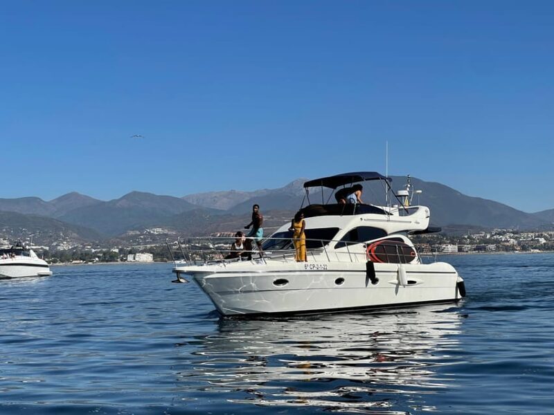 Marbella: Private Cruise in Yacht - FAQs