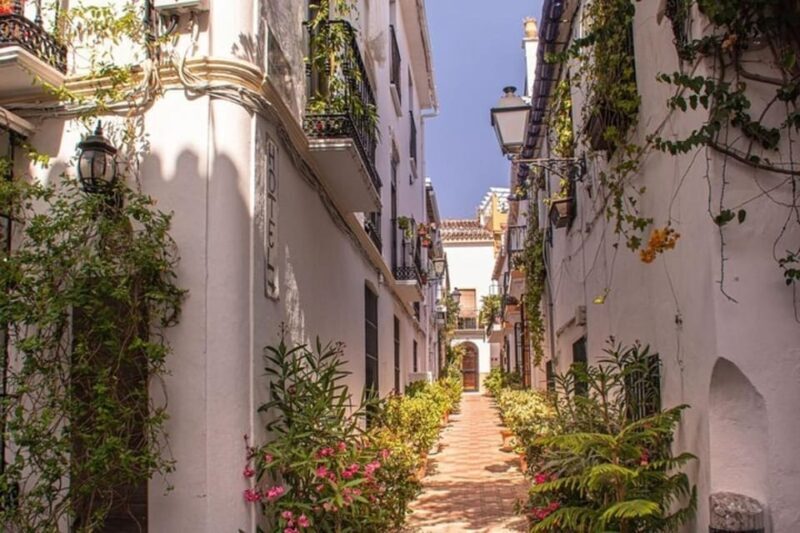 Marbella : Walking Custom Tour with a Local Guide - Exploring Marbella Through a Local’s Eyes