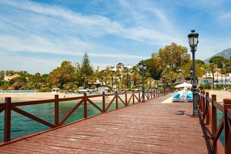 Marbella : Walking Custom Tour with a Local Guide - Deep Dive Into the Tour Experience
