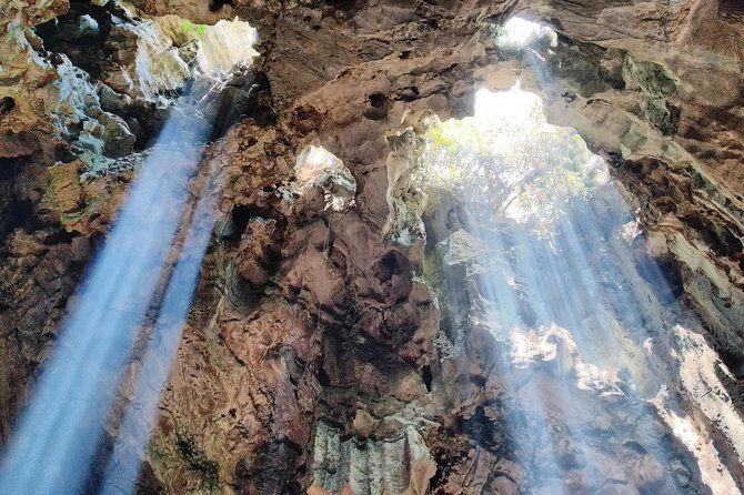 Marble mountain, Am Phu cave and Monkey mountains group tour - Starting Point: Comfort from the Get-Go