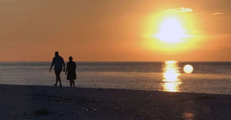 Marco Island: Sunset Boat Tour - Key Points