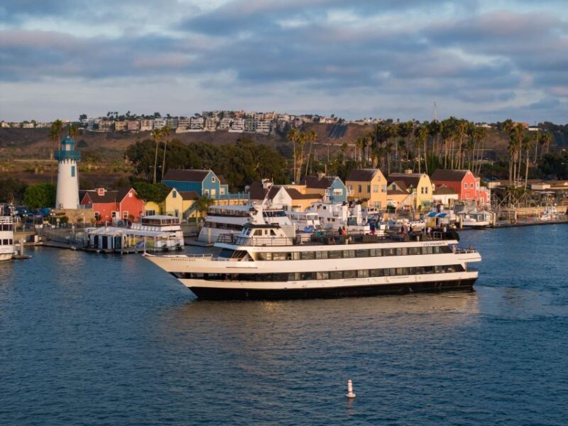 Marina Del Rey: Thanksgiving Buffet Brunch or Dinner Cruise - Thanksgiving Cruise in Marina del Rey: A Feast for the Senses