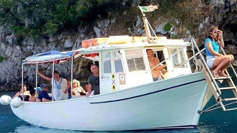 Marina di Camerota: boat tour in Baia Infreschi - A Detailed Look at the Baia Infreschi Boat Tour