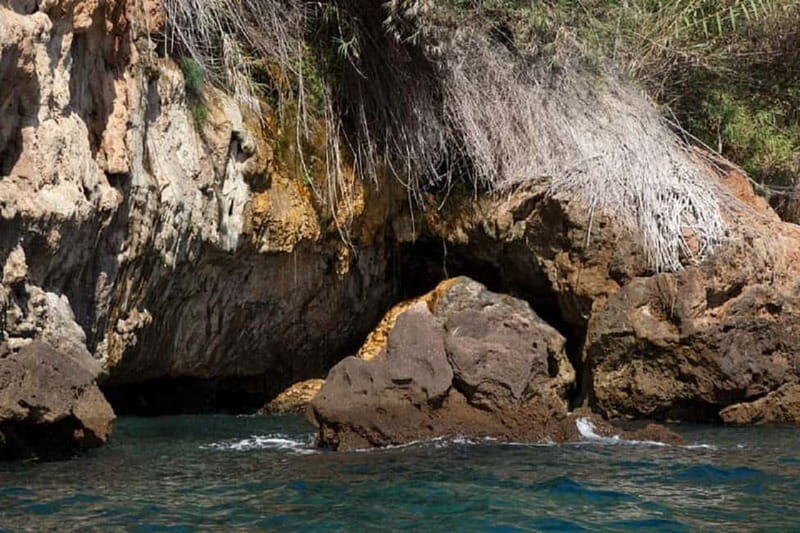 Maro Beach: Guided kayak tour by NT - Experience the Maro Cliffs from the Water: Guided Kayak Tour by NT