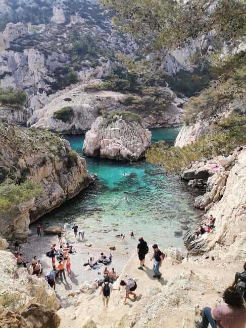Marseille: Calanques National Park Guided Hike with Picnic - The Itinerary in Detail