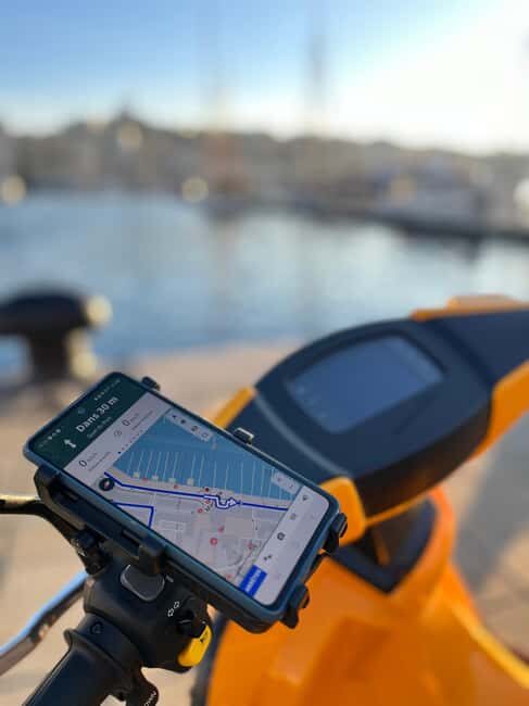 Marseille: Electric Motorcycle Rental with Smartphone Guide - Exploring Marseille on Two Wheels: The Complete Experience