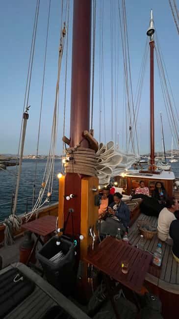 Marseille: Evening sailboat trip to the Calanques du Frioul with buffet and organic wine - Practical details and tips