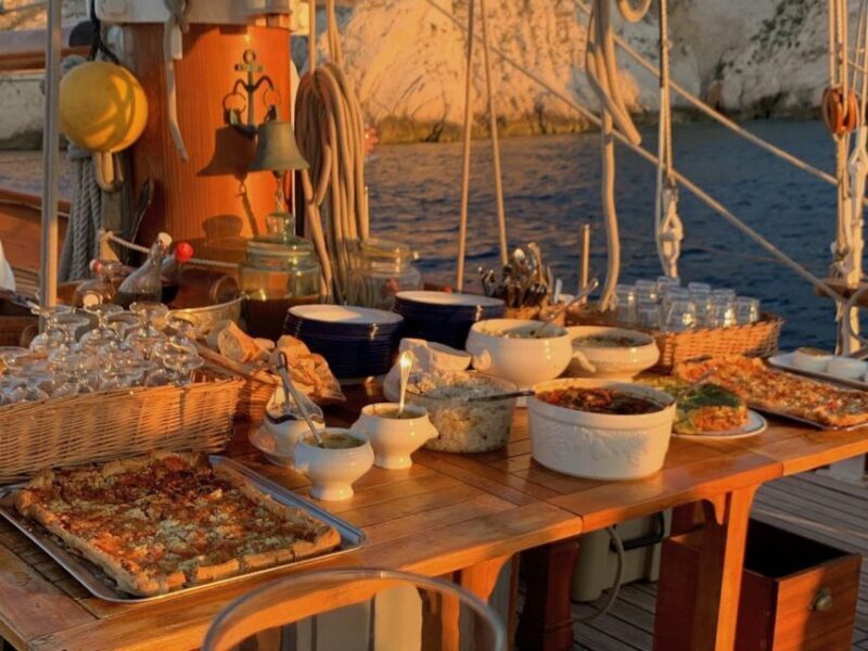 Marseille: Frioul Islands Sunset Cruise with Cocktail Dinner - FAQ