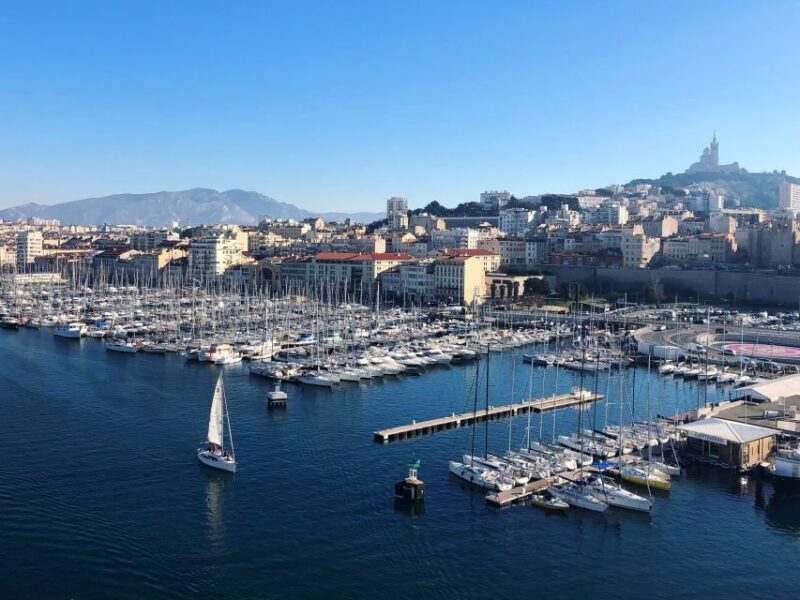 Marseille : The Old Port and "le Panier" - The Sum Up