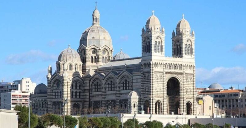Marseilles: Private Custom Tour with a Local Guide - What Makes the Guides Stand Out