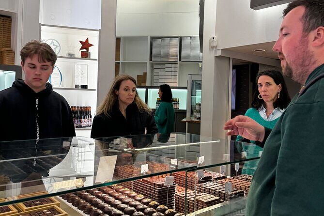 Marseille's Sweetest Bites: Pastry & Chocolate Food Tour - Detailed Breakdown of the Itinerary