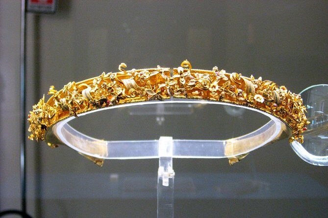 MarTa Archaeological Museum Taranto tour: very impressive great gold artifacts - Why This Tour Works