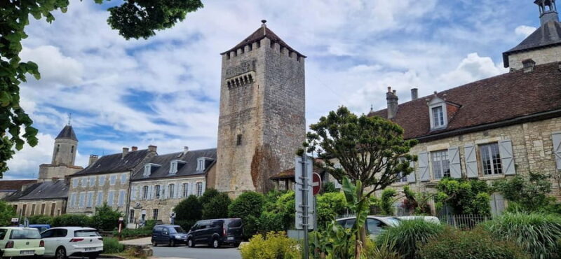 Martel: Guided Tour with a Tour Guide - The Experience’s Practical Aspects