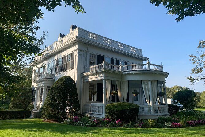 Marthas Vineyard Self-Guided (APP/GPS) Audio Walking Tour - The Sum Up