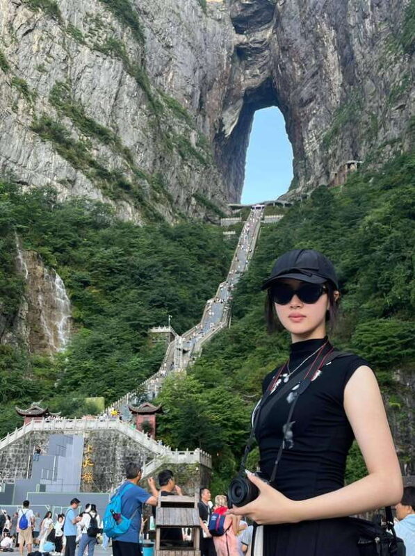 Marvelous Zhangjiajie Day Tour With National Forest Park - Key Points