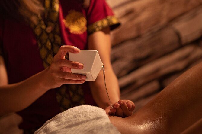 Massage of your choice of 60 min in the same room at THAI MASSAGE ALURA - Experience Quality and Relaxation in Barcelona with a 60-Minute Thai Massage at Alura