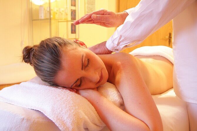 Massage (relaxation, Deep Tissue, Whole Body,sports Etc.)by Male Therapist - Who Will Benefit Most?