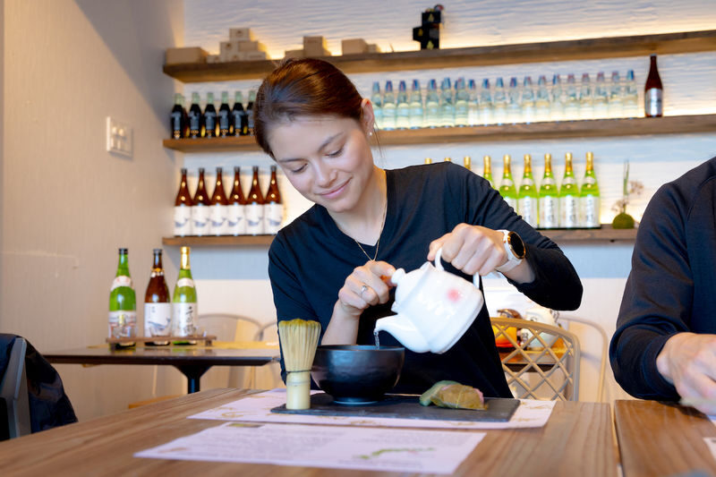 Matcha Making Class in Tokyo - Whisking your own bowl
