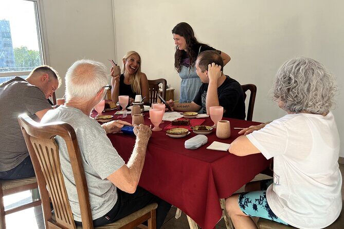 Mate and paint experience with pastry tasting in Buenos Aires - FAQ