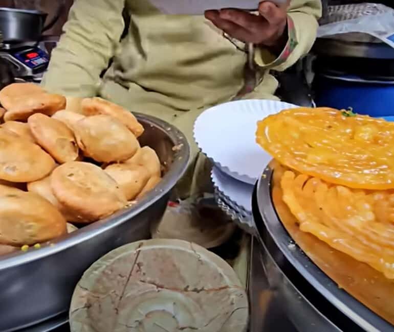 Mathura Vrindavan Tour With Nidhivan Temple - Delhi/Agra - FAQs