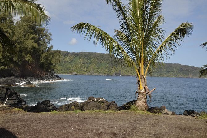 Maui Shore Excursion : Road to Hana Day Trip P/up Ka'anapali - FAQ