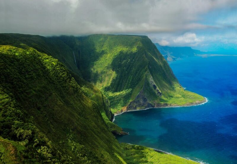 Maui: Waterfalls of West Maui and Molokai Helicopter Tour - Key Points