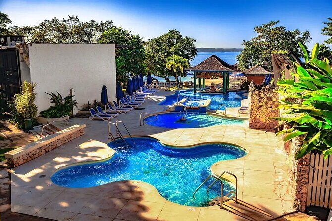 MBJ Airport Private transfers to any Hotels in Negril - Experience the Ease of a Private Transfer from Montego Bay Airport to Negril