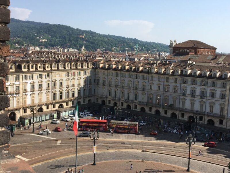 MBun Hamburger Shop and Open Bus Turin - Key Points