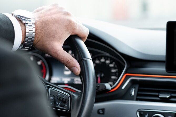 MCO Transfer to Concerts Shows Sports Mercedes Sprinter 14 Pax - Experience a Stress-Free Ride from MCO to Orlando Events