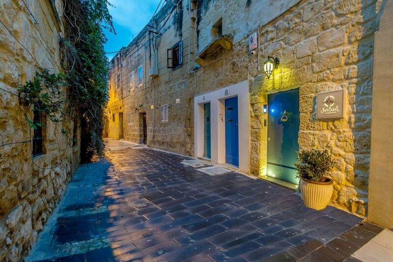 Mdina: Valletta Waterfront Area, Mdina, and Rabat Night Tour - Why This Tour Is Worth It
