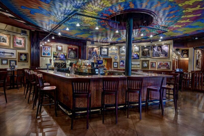 Meal at Hard Rock Cafe San Francisco at Pier 39 - The Full Experience Breakdown