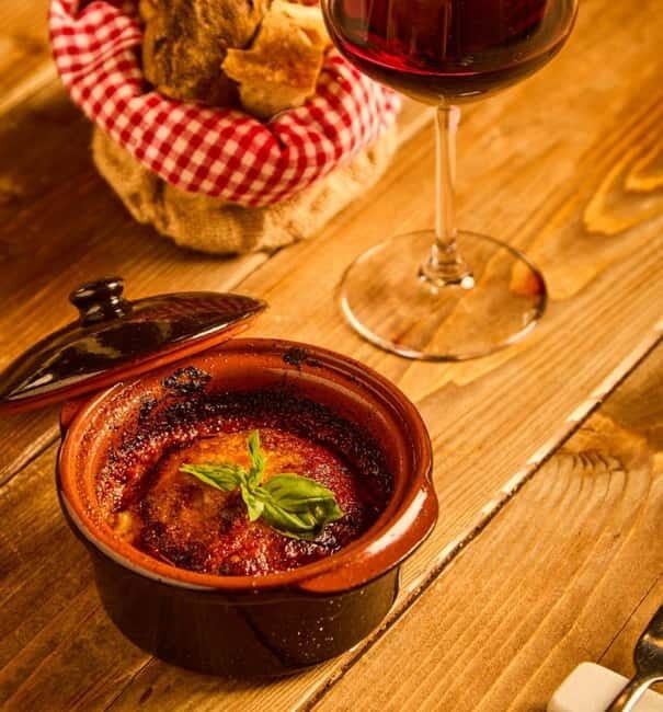 Meat tasting menu at Signora Bettola restaurant - An Authentic Taste of Naples in a Cozy Setting