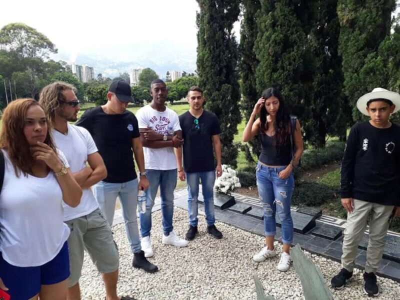 Medellin and Guatape Full Day Pablo Escobar Tour - Key Points