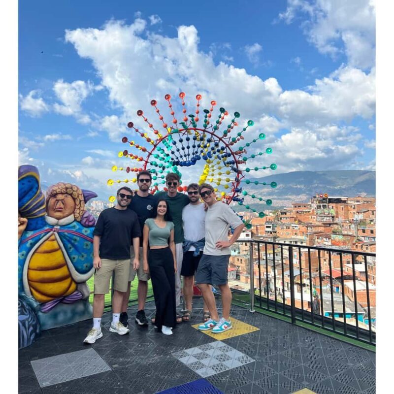 Medellin: City Center and Comuna 13 Guided Tour - A Closer Look at the Medellín: City Center and Comuna 13 Guided Tour