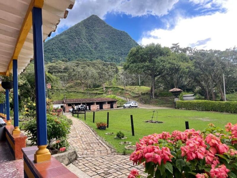 MEDELLÍN: CLIMB AND CONQUER CERRO TUSA NATURAL PYRAMID - An Honest Look at the Experience