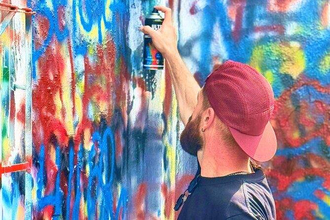 Medellin communal tour 13 with snacks and your own graffity - A Deep Dive into the Medellín Communal Tour 13