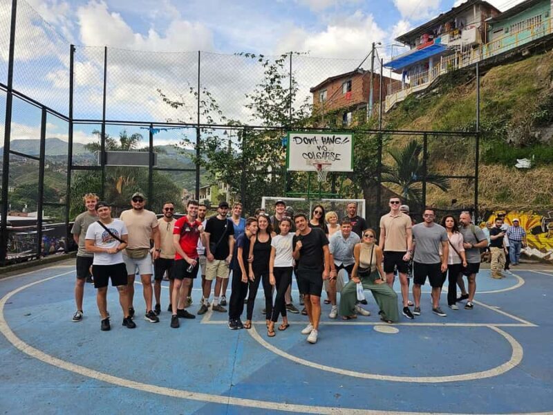 Medellín: Comuna 13 Graffiti Tour with Protein Shake Making - Transportation and Group Sizes