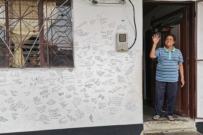 Medellín: Comuna 13 Graffitour With Snacks Included - FAQs