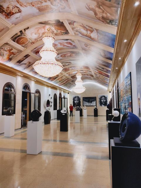 Medellin downtown: History and culture through fun stories - Exploring Medellín Downtown: History and Culture Through Fun Stories