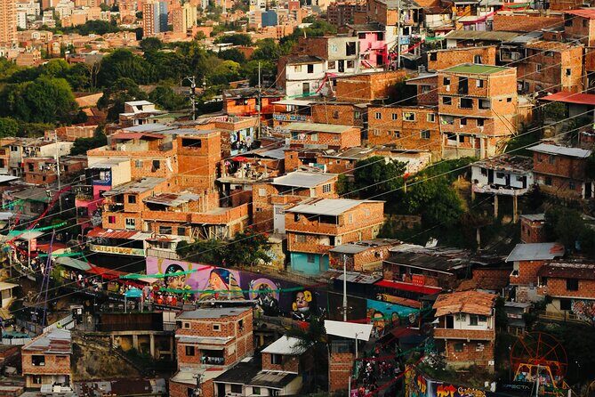 Medellín: Electric Bike Tour, Centre, Point of Sale and Comuna 13 - Frequently Asked Questions