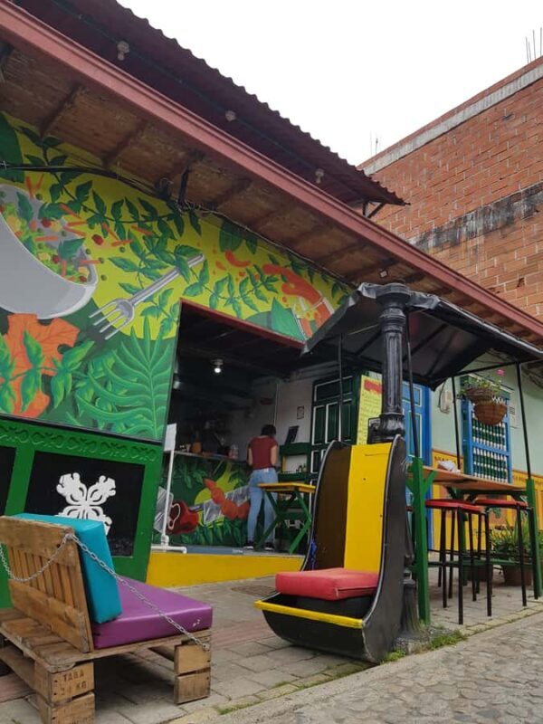 Medellin: Guatape, El Peñol Coffee Farm Private Tour & Fruit - FAQ