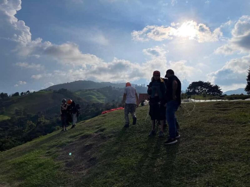 MEDELLÍN: GUATAPÉ, EL PEÑOL + PARAGLIDING! - Key Points