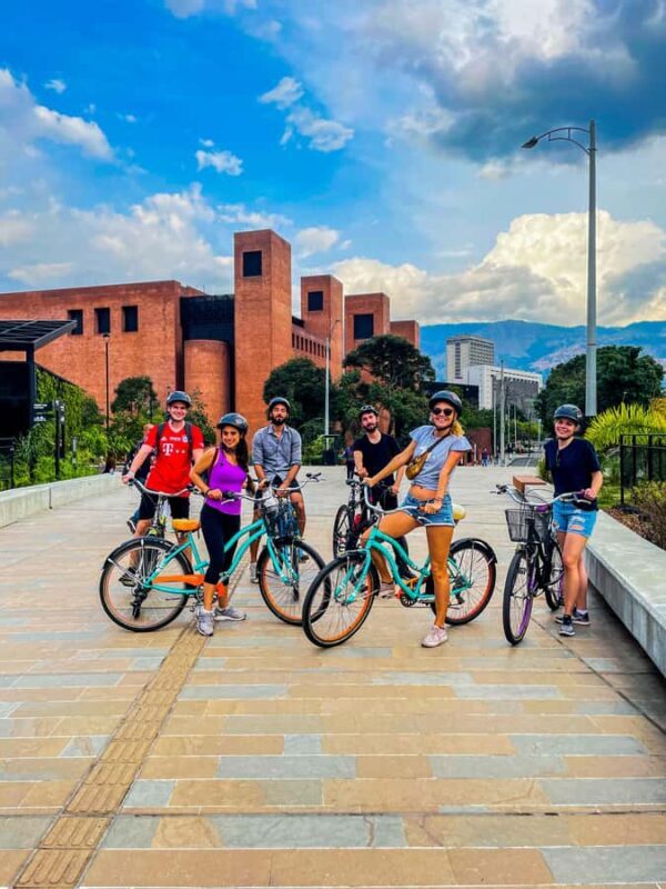 Medellín: Guided City Bike Tour - The Sum Up