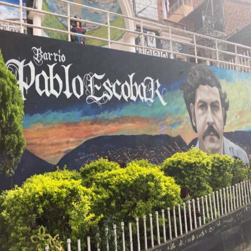 Medellín: Pablo Escobar Historical Tour Complete Experience - Key Points