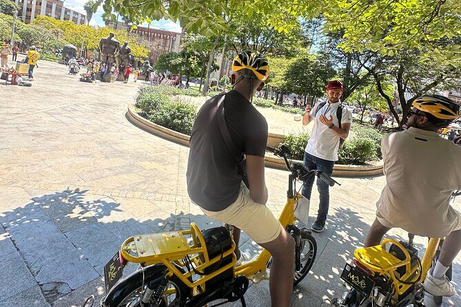 Medellin Private E-Bike Tour with Gourmet Lunch included. - Who Is This Tour Best For?